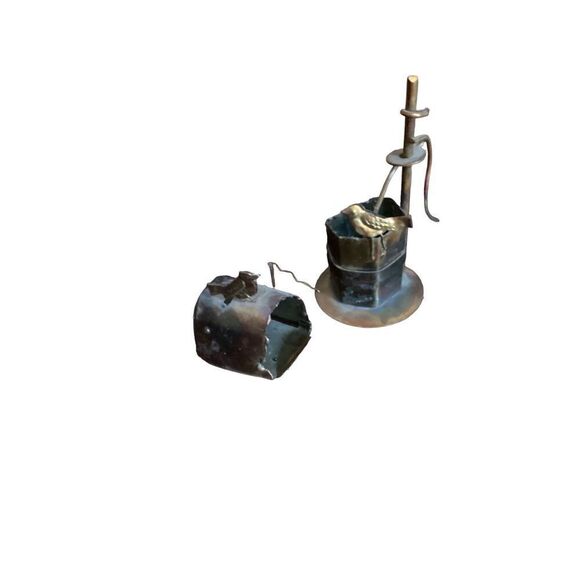 Miniature Metal Copper Sculptures Water Well & Mail Box - Picture 1 of 6